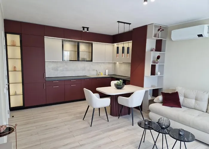 Papaya アパートホテル 4*