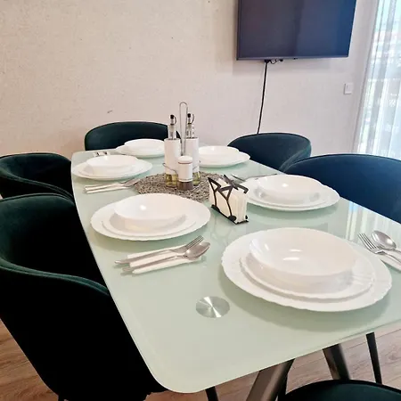 Aparthotel Papaya Warna