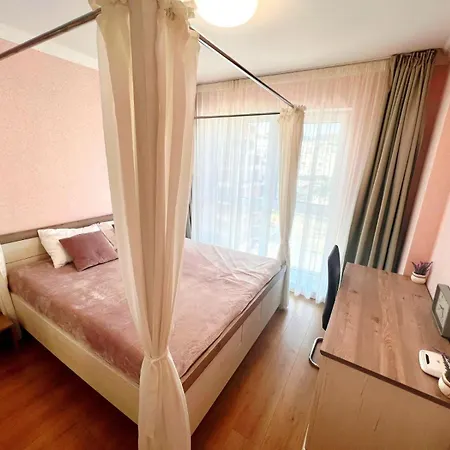 Papaya Aparthotel 4*